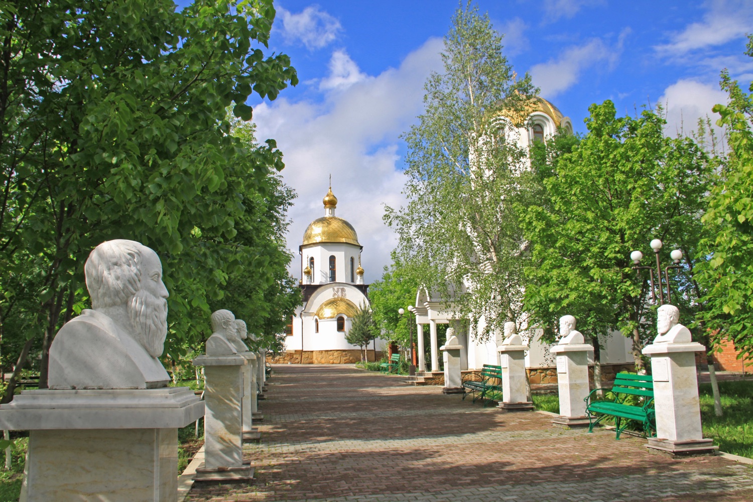 Аллея философов